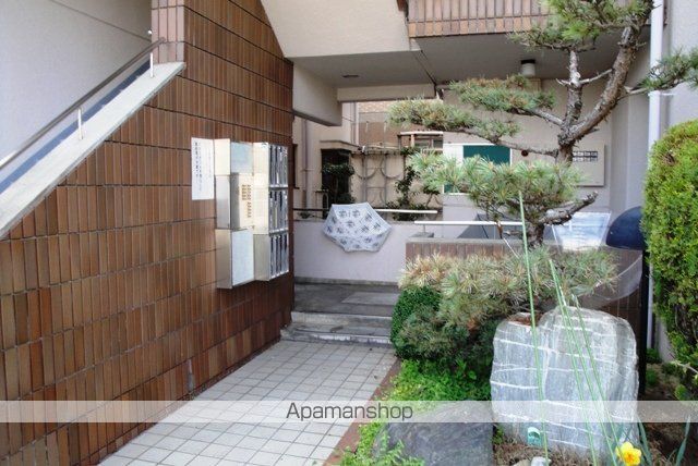 ハイム門戸の玄関写真