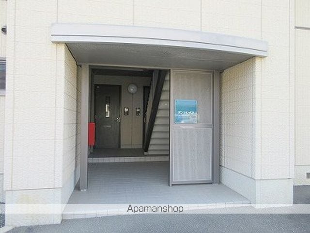 サンソレイユの玄関写真