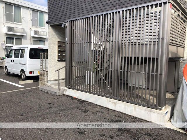 クレイノネッサンスの玄関写真