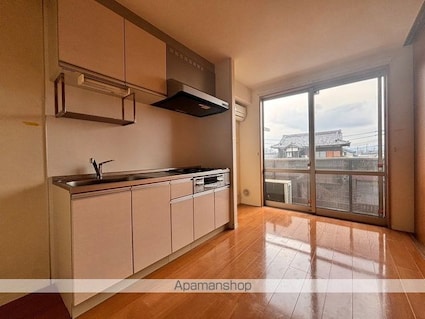 ロイヤルレジデンス[2DK/49.5m2]のリビング・居間