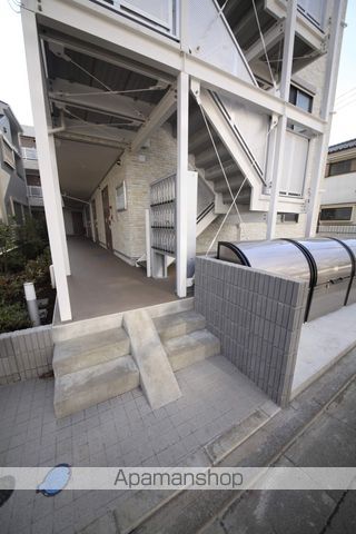 リブリ・アークパインの玄関写真