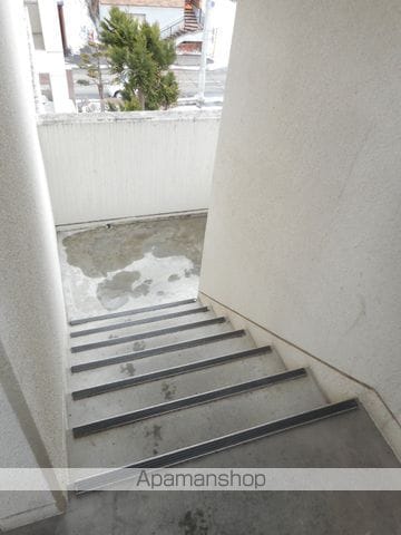 ソレイユハイム山鼻の玄関写真