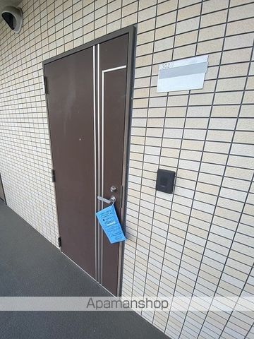 ラグゼナ千現の玄関写真