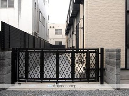 レオパレスウイスタリア[1K/22.35m2]のエントランス1
