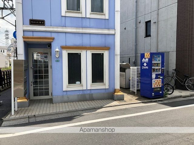 プレシャス野方の玄関写真