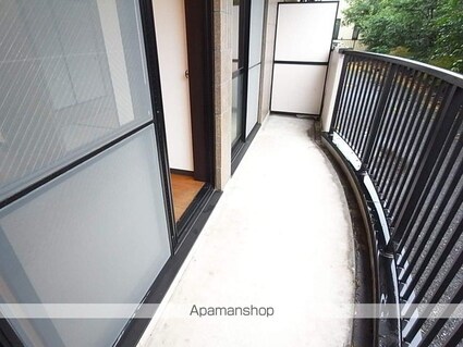 しゃんぐりらひる[2LDK/57m2]のバルコニー