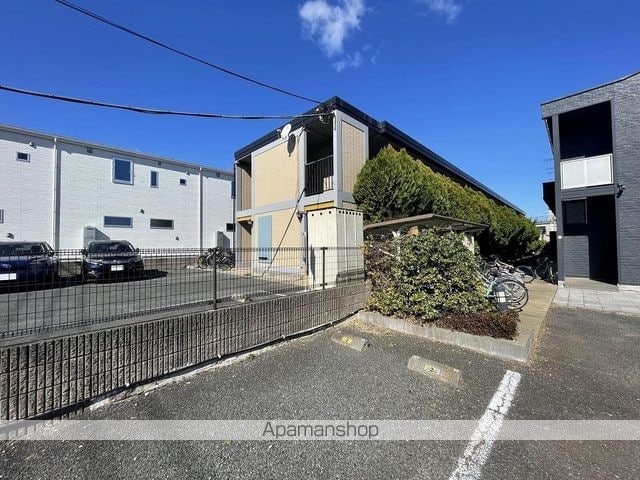 レオパレスフローラの外観写真