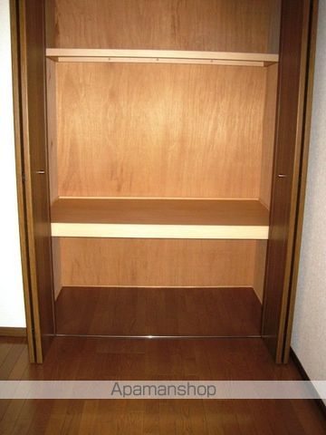 セルリア大橋の内装写真