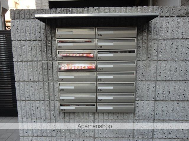 東京都世田谷区下馬２丁目[1K/31.98m2]の共用部1