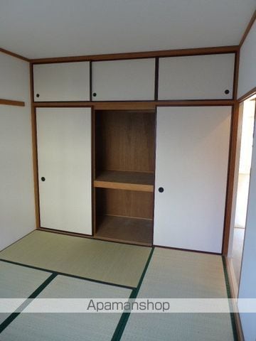 パープルシャトーA棟の内装写真