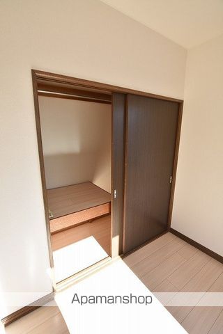 ΑNEXTウールーの内装写真
