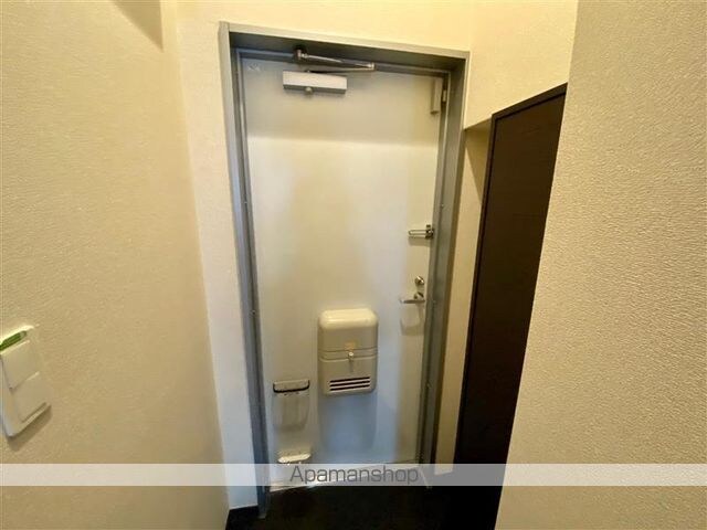 レオネクストロータスＫ[1K/24.44m2]の玄関