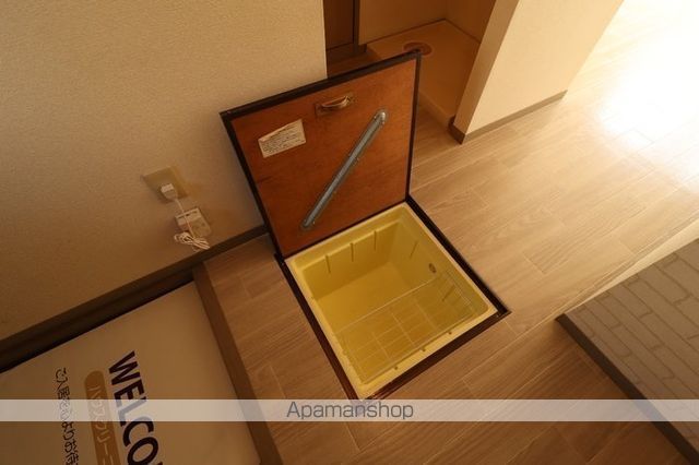レジデンス高柳 A棟の内装写真