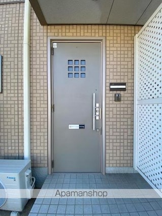 香川県高松市伏石町[1LDK/50.11m2]の玄関
