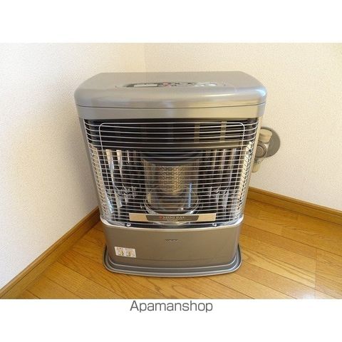 北見市 2階建 築31年の内装写真