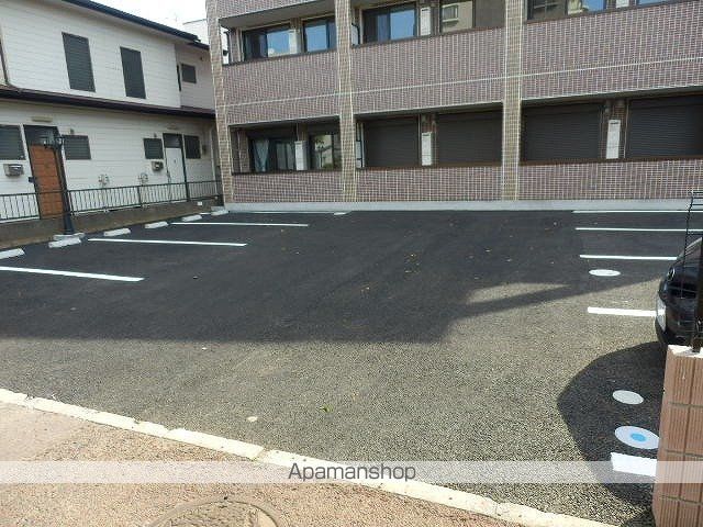 エリザベスのその他写真