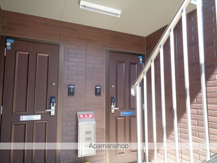 グランモア白銀Ａ棟[1LDK/41.26m2]のエントランス3