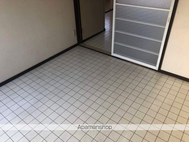 ファミール泉 Bの内装写真