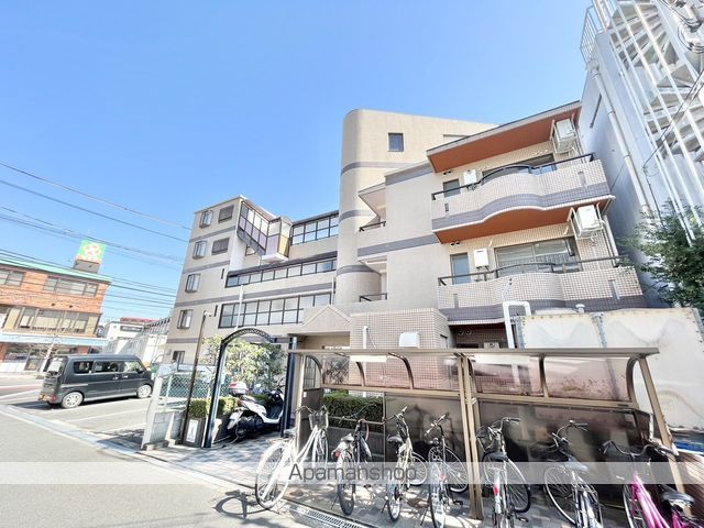 第2クリスタルハイツの外観写真