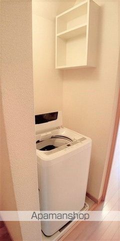 レオパレスウエスト広川二号館の内装写真