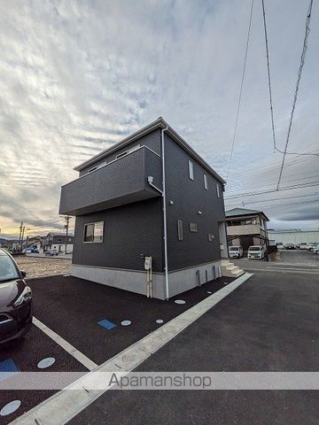 竜南3丁目5号棟の外観写真