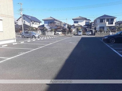 ＥＬＹＳＩＯＮ　ＨＯＵＳＥ　Ⅱ[2LDK/53.76m2]の駐車場