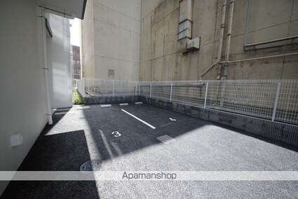 東京都八王子市八日町[1SLDK/53.41m2]の駐車場