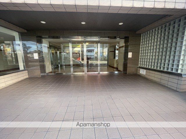 サーパス東島田の玄関写真