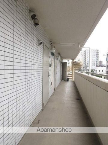 シティハウス宮の森の玄関写真