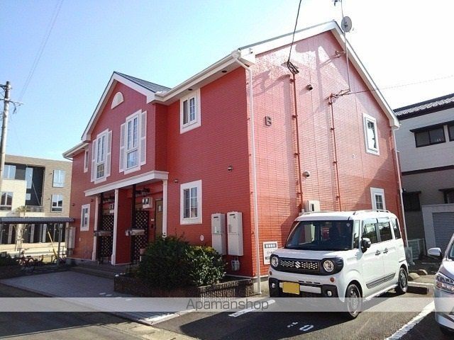 メープルタウンBの玄関写真