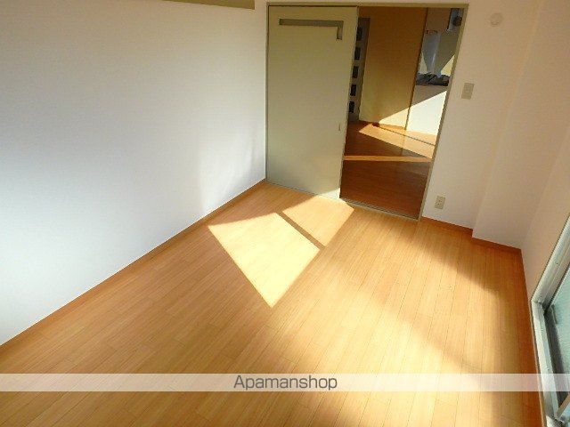 ロータリーマンション大日の内装写真
