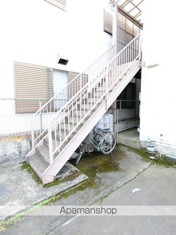 ホワイトメモリーの玄関写真