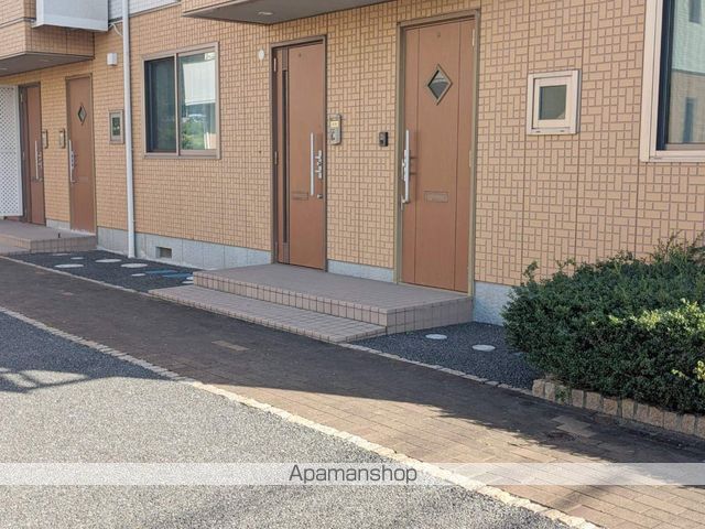 シャーメゾン ルミエール KIの玄関写真