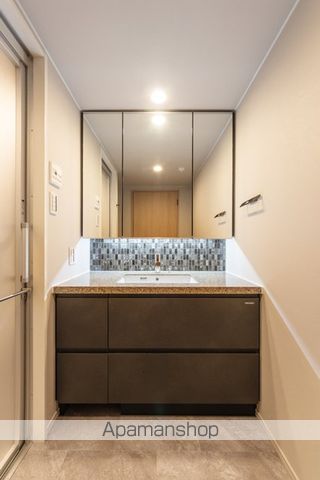 MOCXION PREMIUM四谷大京町の内装写真