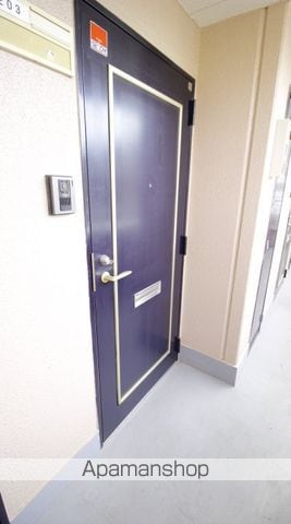 センチュリー志木の玄関写真