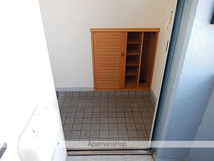 プライメリー岡島[3LDK/60.75m2]の玄関