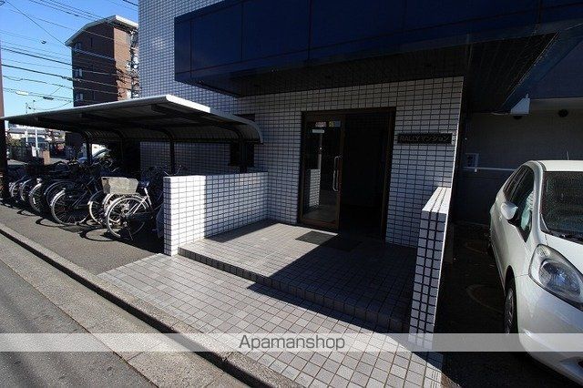 ラリーマンションの玄関写真