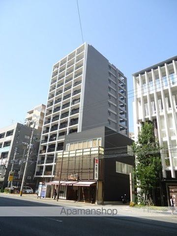 レジディア薬院大通の玄関写真