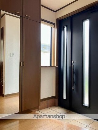 南町戸建[4LDK/99.48m2]の玄関