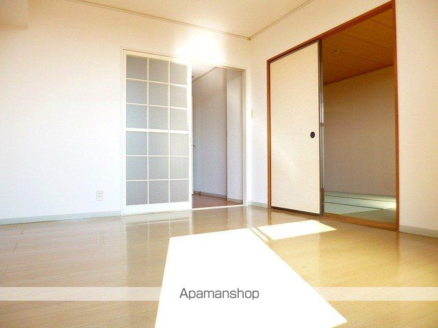 ニュースターフィールドの内装写真