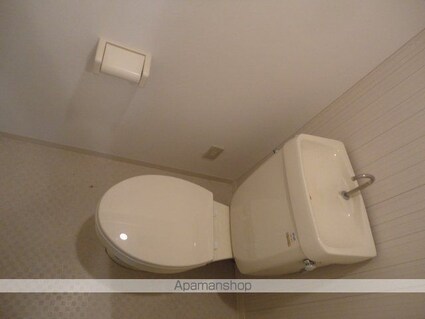 メゾン淀橋[1LDK/42.75m2]のトイレ