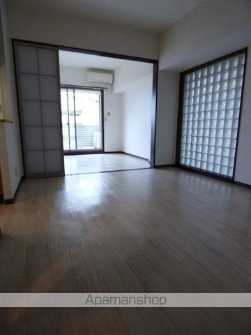 アーバンフラッツ西中島の内装写真