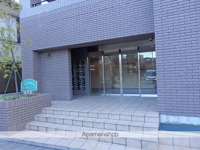阿部松島マンションの玄関写真