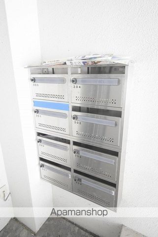 アークコート福住の玄関写真