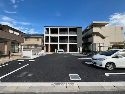 ラクーン堅田[1K/28.87m2]の駐車場