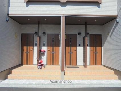 クリアネス・ボア　Ｂ[2LDK/57.21m2]のエントランス