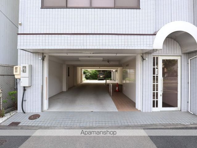 プラージュIIの玄関写真