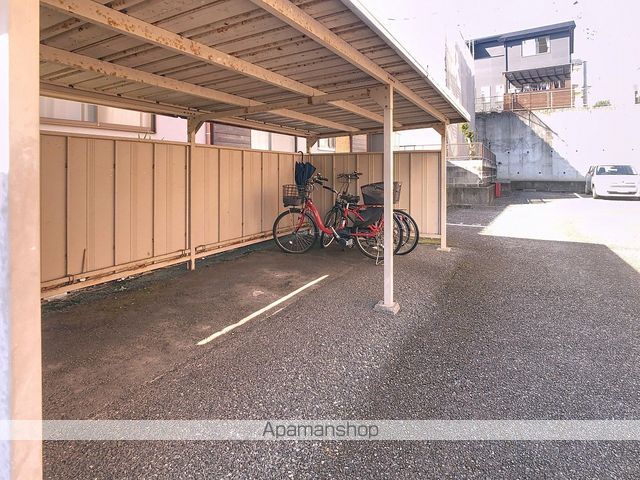 コーポラス三ツ沢の外観写真
