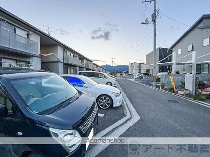 エスポワール　Ｃ棟[3DK/54.85m2]の駐車場2