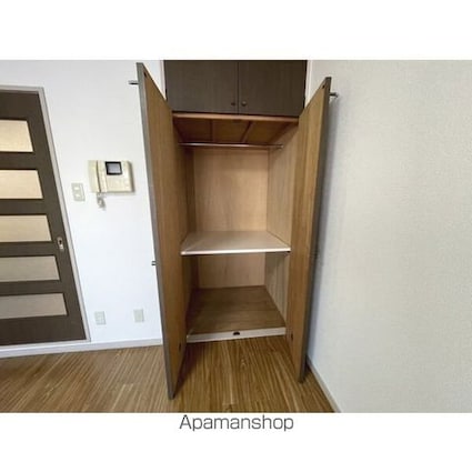 愛知県名古屋市西区城町[1K/25.2m2]の収納